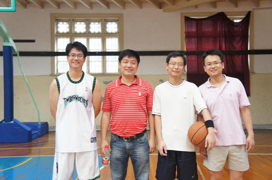20111219104225971.jpg
